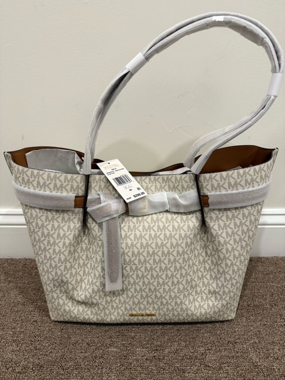 Michael Kors Emilia Large Center Zip Pocket Tote Bag, Purse, Vanilla/acorn - Picture 7 of 10